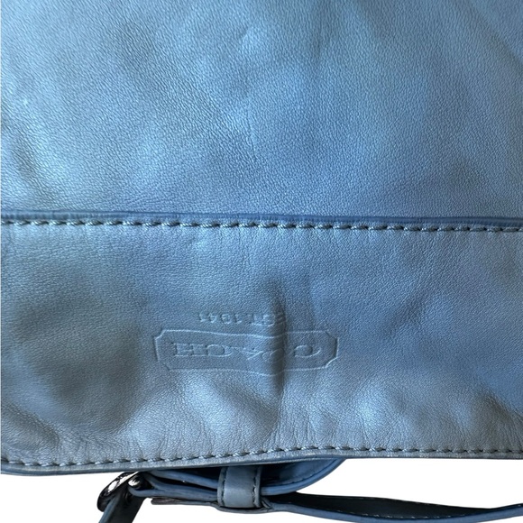 Coach Sky Blue Shoulder Bag with Floral Design in butter soft leather - Picture 4 of 10